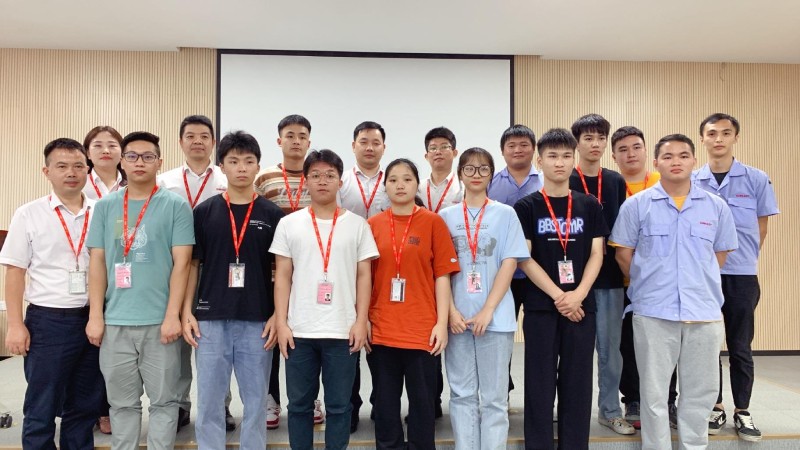 迎接實(shí)習(xí)生，攜手促成長